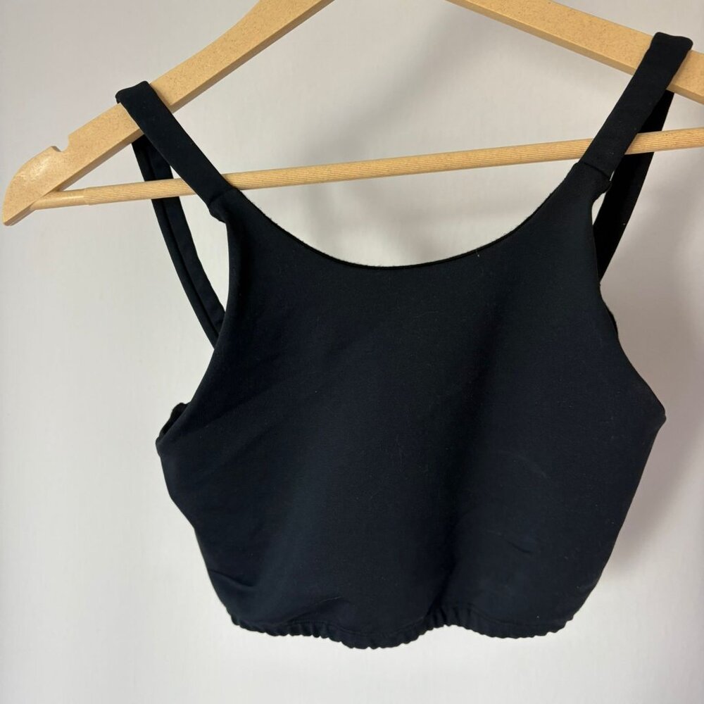 Black Sports Bra with Twisted Bra- Size 2/Small- Lulea Mindful